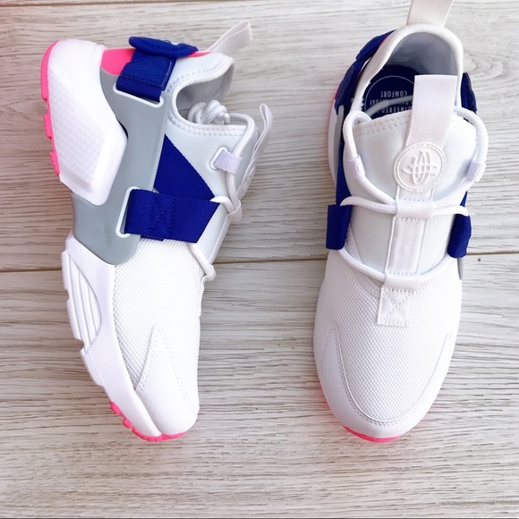 NIKE AIR HUARACHE CITY LOW - Picture 2 of 7